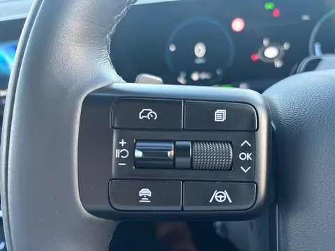 MT75EVL Hyundai Santa Fe 1.6 TGDi Plug-in Hybrid Calligraphy 5dr 4WD Auto Thumbnail #26