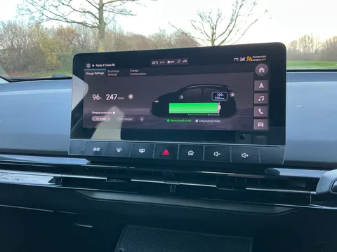 DG75NFL Mg Motor Uk Mg4 150kW Trophy EV Long Range 64kWh 5dr Auto Thumbnail #23