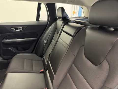 12 of 43 for Volvo V60 2.0 D3 Momentum 5dr Auto