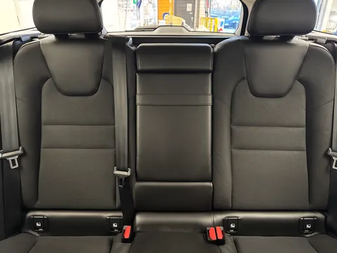 24 of 43 for Volvo V60 2.0 D3 Momentum 5dr Auto