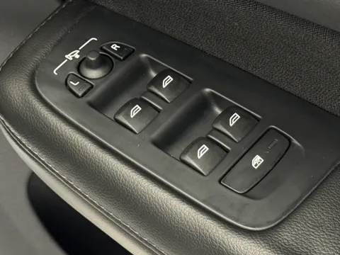 31 of 43 for Volvo V60 2.0 D3 Momentum 5dr Auto