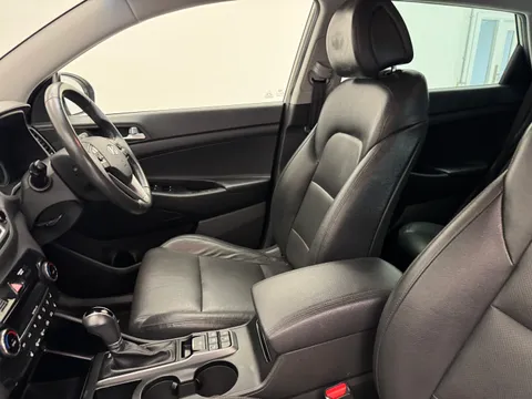 NL17SXZ Hyundai Tucson 1.7 CRDi Blue Drive Premium 5dr 2WD DCT Thumbnail #6