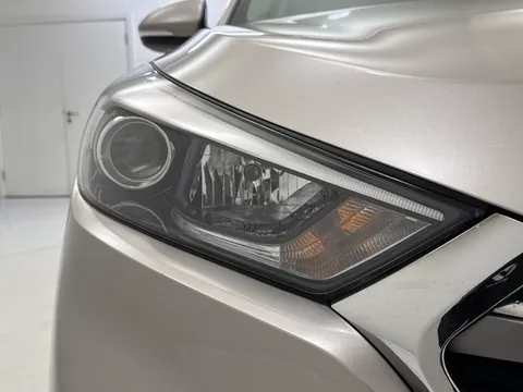 NL17SXZ Hyundai Tucson 1.7 CRDi Blue Drive Premium 5dr 2WD DCT Thumbnail #24