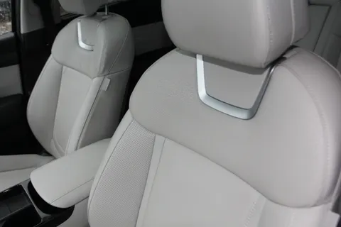 EA74GFX Hyundai Tucson 1.6T 48V MHD Ultimate 5dr DCT Thumbnail #9