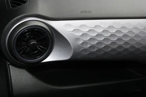 EA25YNC Hyundai i10 1.2 [79] Premium 5dr Auto [Nav] Thumbnail #30