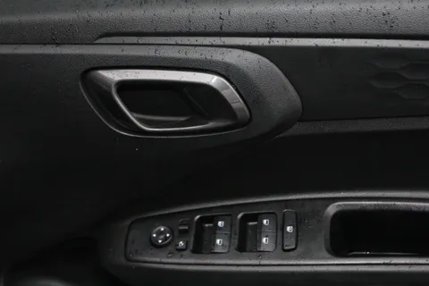 EA25YNC Hyundai i10 1.2 [79] Premium 5dr Auto [Nav] Thumbnail #26