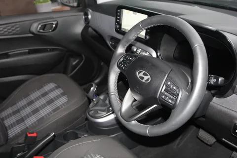 EA25YNC Hyundai i10 1.2 [79] Premium 5dr Auto [Nav] Thumbnail #10