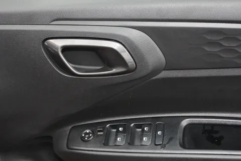 MJ75ENN Hyundai i10 1.0 [63] Advance 5dr Auto [Nav] Thumbnail #25