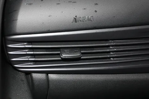 EA25AYD Hyundai i20 1.0T GDi Premium 5dr DCT Thumbnail #29