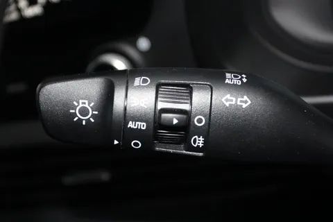 EA25AYD Hyundai i20 1.0T GDi Premium 5dr DCT Thumbnail #24