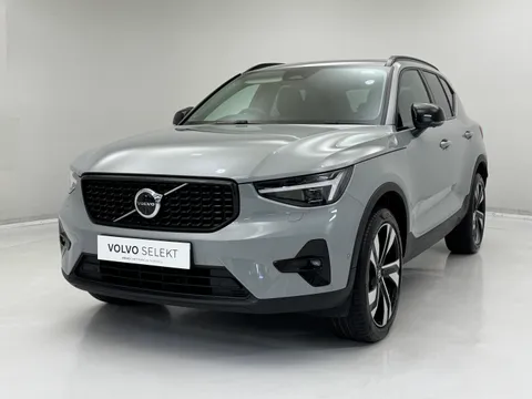 DT74JWE Volvo XC40 2.0 B3P Ultra Dark 5dr Auto Thumbnail #8