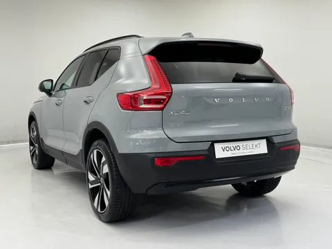 DT74JWE Volvo XC40 2.0 B3P Ultra Dark 5dr Auto Thumbnail #6