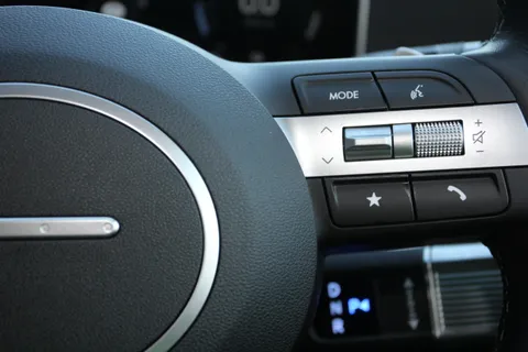 LD74WMJ Hyundai Tucson 1.6T Hybrid Ultimate 5dr Auto Thumbnail #26