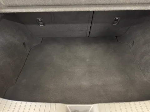 DX22GYT Mazda Mazda3 2.0 e-Skyactiv G MHEV SE-L 5dr Thumbnail #11