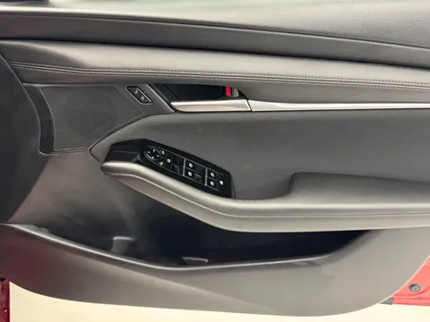 DX22GYT Mazda Mazda3 2.0 e-Skyactiv G MHEV SE-L 5dr Thumbnail #22