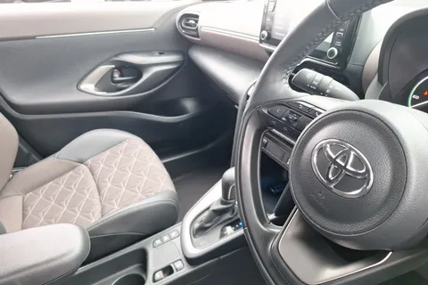 SP23XBV Toyota Yaris Cross 1.5 Hybrid Excel 5dr CVT Thumbnail #13