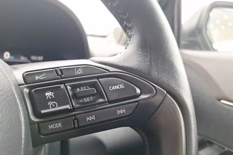 SP23XBV Toyota Yaris Cross 1.5 Hybrid Excel 5dr CVT Thumbnail #34