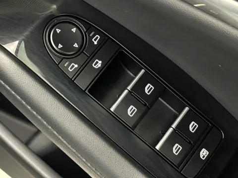 DV75NRL Mazda Mazda3 2.5 e-Skyactiv G MHEV [140] Takumi 5dr Thumbnail #21