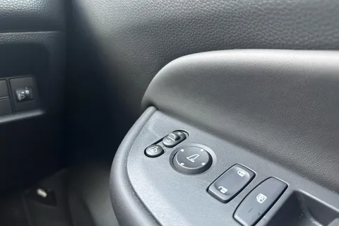 ML74PXN Honda Jazz 1.5 i-MMD Hybrid Advance 5dr eCVT Thumbnail #33