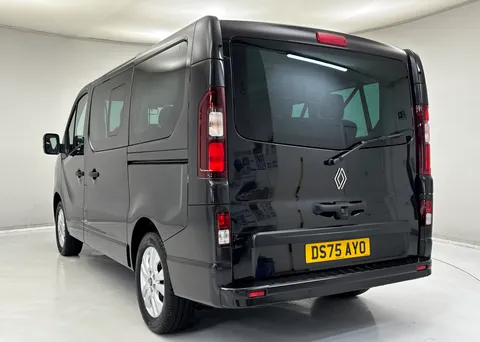 DS75AYO Renault Trafic SL28 Blue dCi 150 Extra [Safety] 9 Seater Thumbnail #8