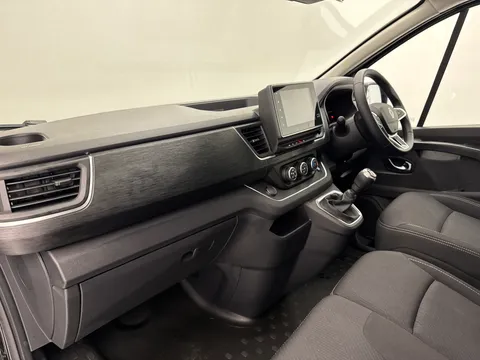 DS75AYO Renault Trafic SL28 Blue dCi 150 Extra [Safety] 9 Seater Thumbnail #14