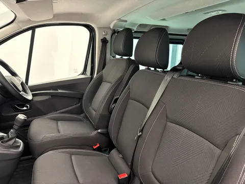 DS75AYO Renault Trafic SL28 Blue dCi 150 Extra [Safety] 9 Seater Thumbnail #15