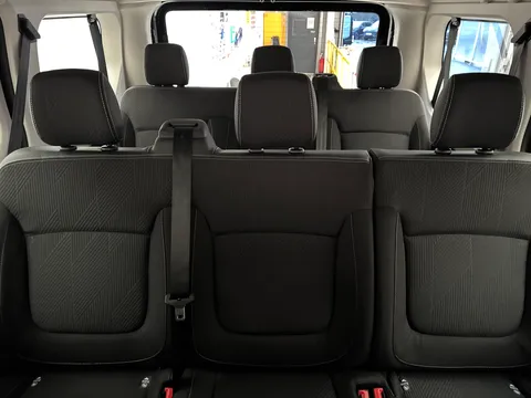 DS75AYO Renault Trafic SL28 Blue dCi 150 Extra [Safety] 9 Seater Thumbnail #16