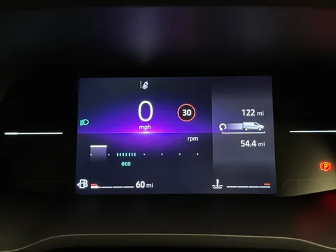 DS75AYO Renault Trafic SL28 Blue dCi 150 Extra [Safety] 9 Seater Thumbnail #28