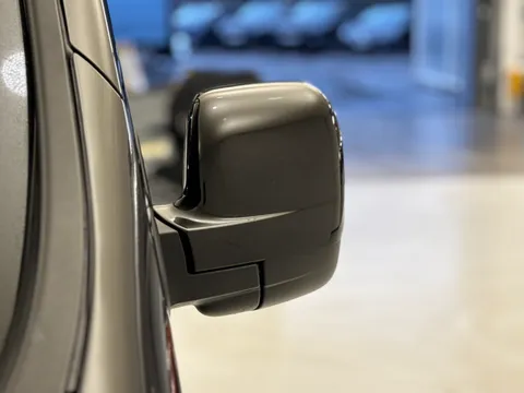 DS75AYO Renault Trafic SL28 Blue dCi 150 Extra [Safety] 9 Seater Thumbnail #30