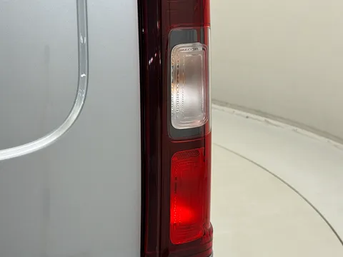 DY25KOA Renault Trafic LL30 Blue dCi 150 Extra Sport [Safety] Van Thumbnail #29