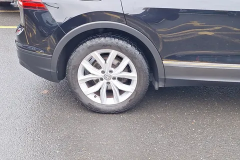 VE66NCF Volkswagen Tiguan 2.0 TDi 150 SE 5dr Thumbnail #5