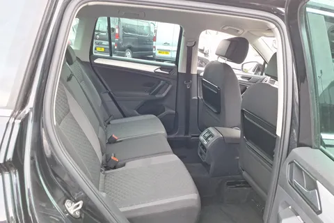 VE66NCF Volkswagen Tiguan 2.0 TDi 150 SE 5dr Thumbnail #35