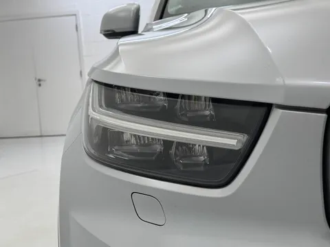 KR20OKT Volvo XC40 1.5 T3 [163] Momentum 5dr Thumbnail #42