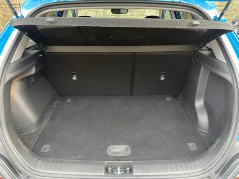 MJ69RVV Hyundai Kona 1.0T GDi Blue Drive Premium 5dr Thumbnail #9