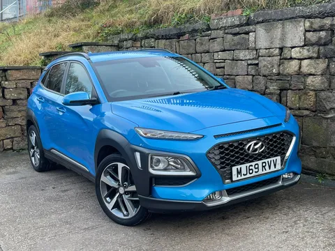 MJ69RVV Hyundai Kona 1.0T GDi Blue Drive Premium 5dr Thumbnail #2