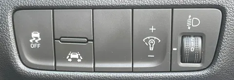 MJ69RVV Hyundai Kona 1.0T GDi Blue Drive Premium 5dr Thumbnail #18