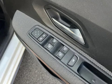 DL71XZN Dacia Sandero Stepway 1.0 TCe Prestige 5dr CVT Thumbnail #14