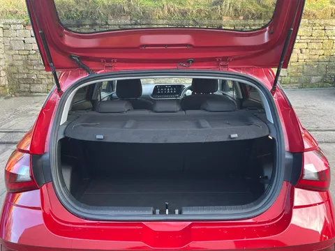 MT75JJF Hyundai i20 1.0T GDi Premium 5dr Thumbnail #9