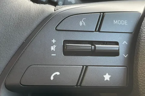 MT75JJF Hyundai i20 1.0T GDi Premium 5dr Thumbnail #18