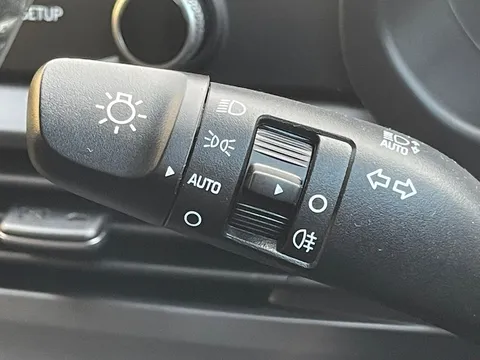 MT75JJF Hyundai i20 1.0T GDi Premium 5dr Thumbnail #16