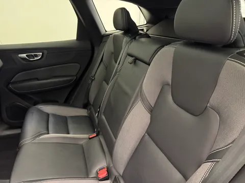 LA71ADU Volvo XC60 2.0 T6 Recharge PHEV R DESIGN 5dr AWD Auto Thumbnail #18