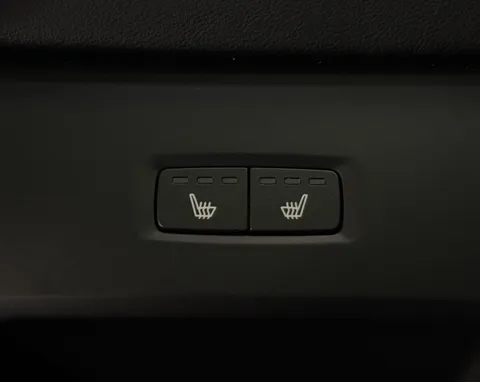 LA71ADU Volvo XC60 2.0 T6 Recharge PHEV R DESIGN 5dr AWD Auto Thumbnail #19