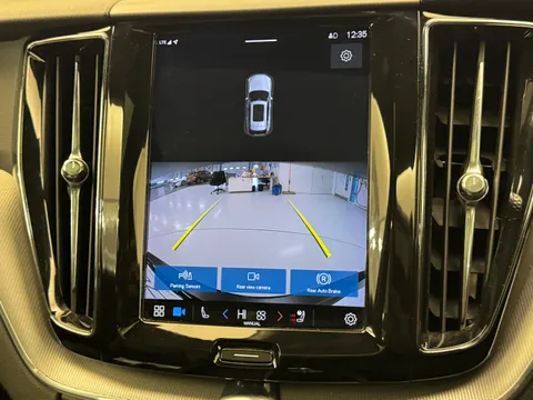 LA71ADU Volvo XC60 2.0 T6 Recharge PHEV R DESIGN 5dr AWD Auto Thumbnail #35