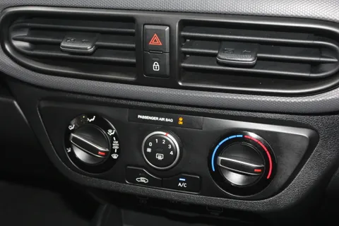 DH25BOF Hyundai i10 1.0 [63] Advance 5dr [Nav] Thumbnail #24