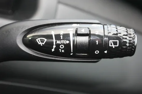 EK21NYB Hyundai Tucson 1.6 TGDi Hybrid 230 Ultimate 5dr 2WD Auto Thumbnail #31