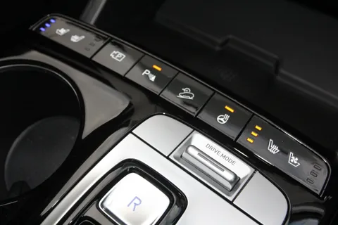 EK21NYB Hyundai Tucson 1.6 TGDi Hybrid 230 Ultimate 5dr 2WD Auto Thumbnail #33