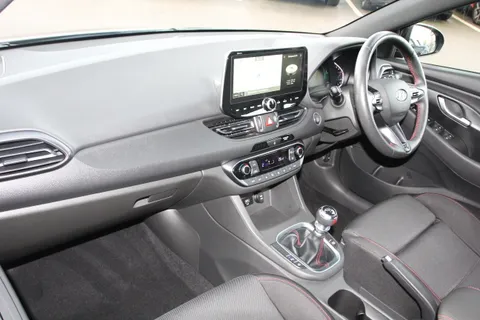 FV72KGG Hyundai i30 1.5T GDi N Line 5dr Thumbnail #13