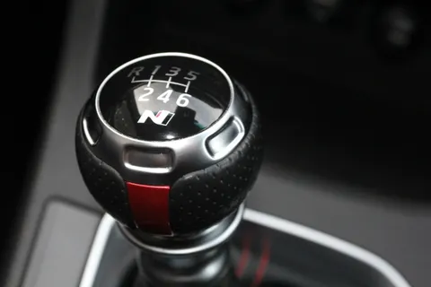 FV72KGG Hyundai i30 1.5T GDi N Line 5dr Thumbnail #26