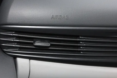 EA74CRZ Hyundai Bayon 1.0 TGDi Ultimate 5dr DCT Thumbnail #31