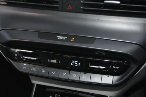 EA74CRZ Hyundai Bayon 1.0 TGDi Ultimate 5dr DCT Thumbnail #20